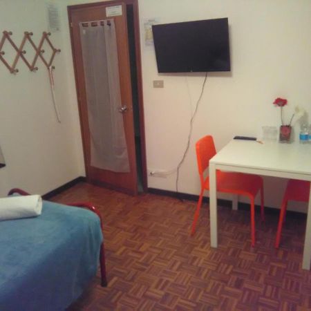 Bed & Breakfast Anzola アンツォーラ・デッレミーリア エクステリア 写真