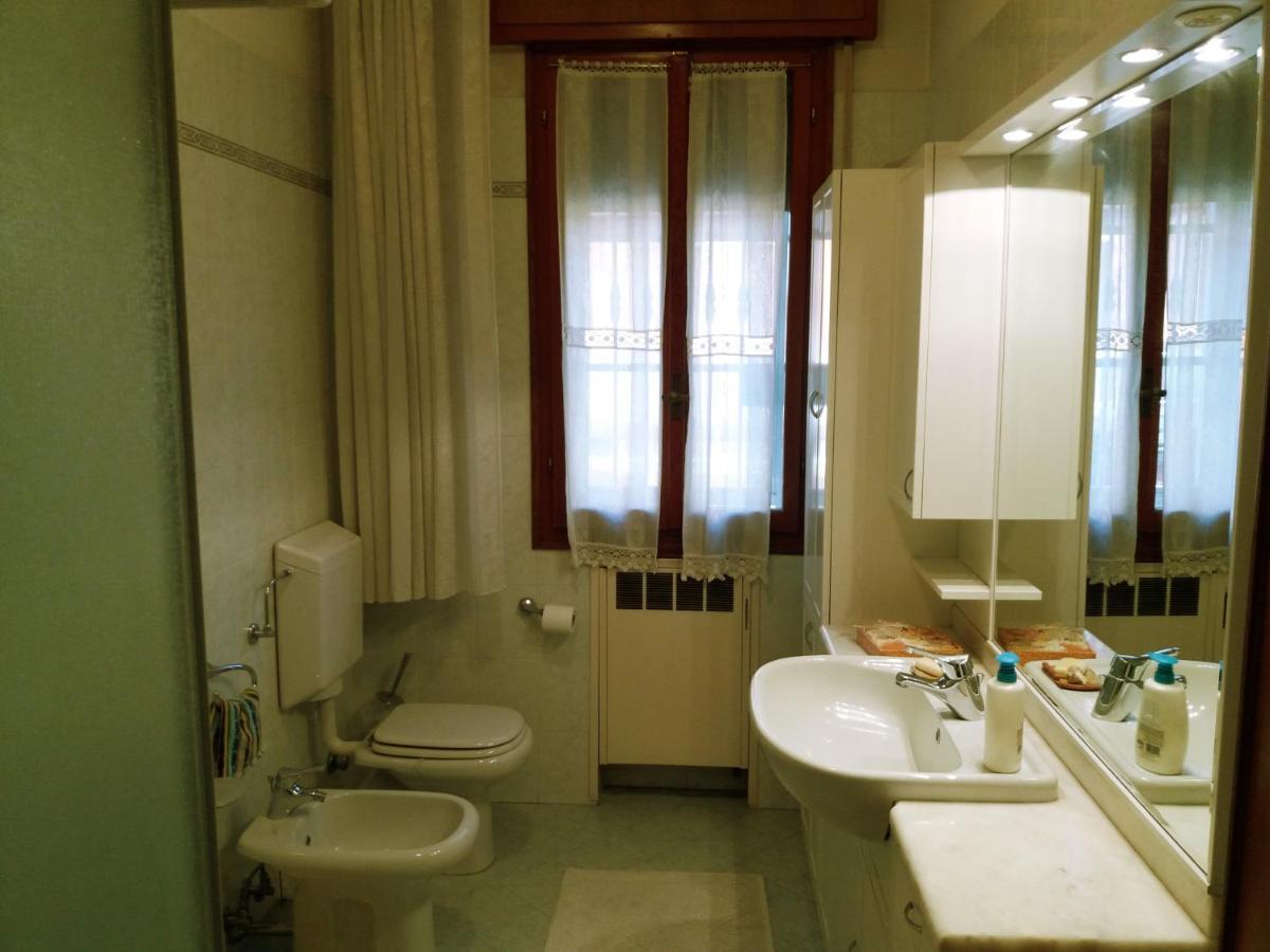Bed & Breakfast Anzola アンツォーラ・デッレミーリア エクステリア 写真